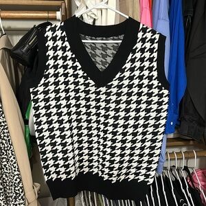 SHEIN Sweater Vest